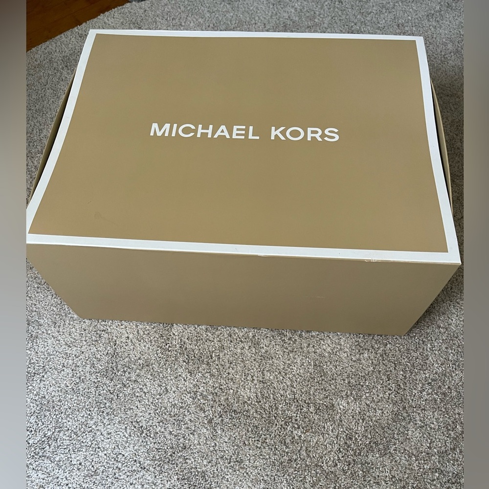 Michael Kors gift box